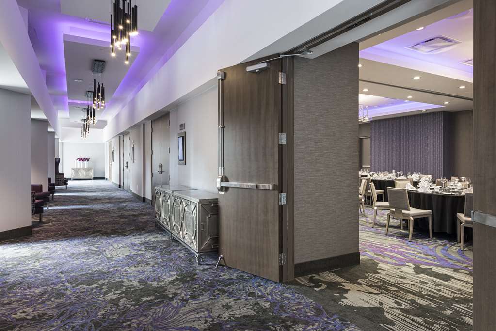 Фото Homewood Suites by Hilton Ottawa Downtown