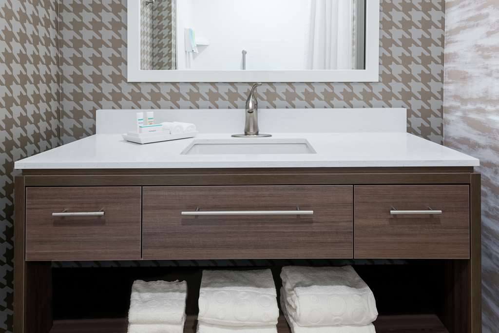 Фото Home2 Suites by Hilton Orlando Near Ucf