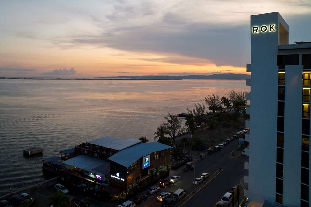 Фото Rok Hotel Kingston Tapestry Collection by Hilton