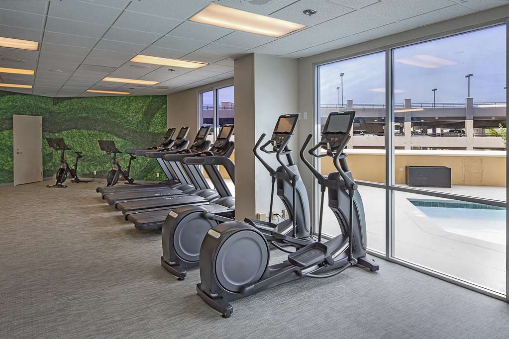 Фото DoubleTree by Hilton Hotel Modesto