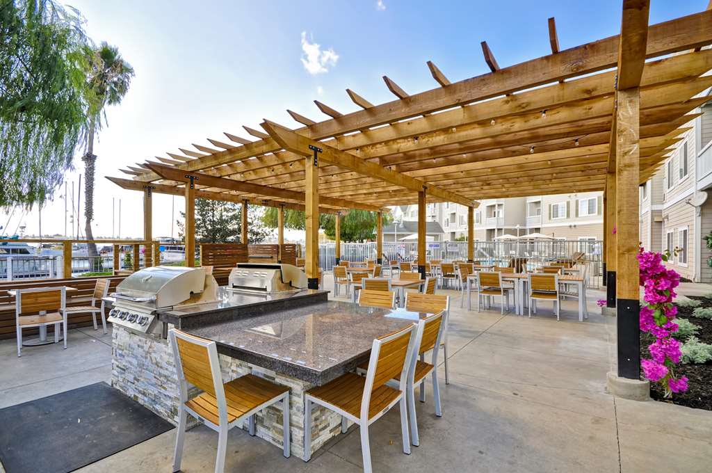 Фото Homewood Suites by Hilton Oakland Waterfront