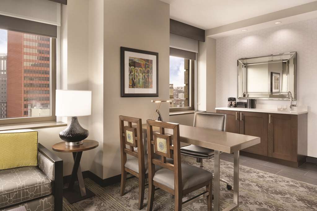 Фото Embassy Suites by Hilton Pittsburgh Downtown