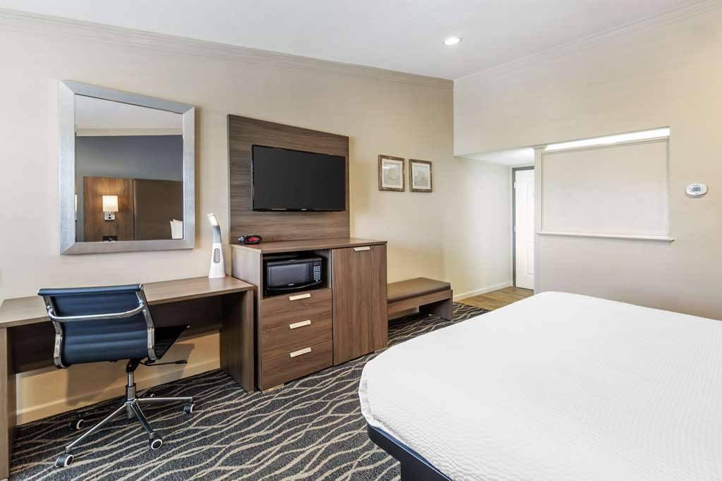 Фото Best Western Plus Hill House