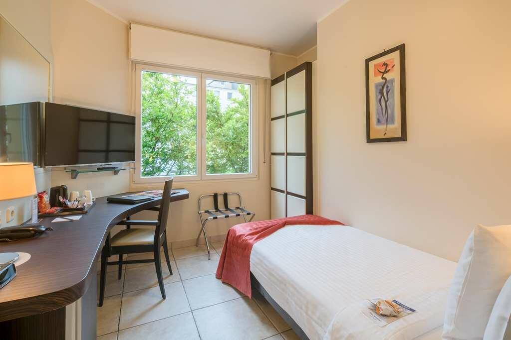 Фото Best Western Plus Grand Hotel Victor Hugo