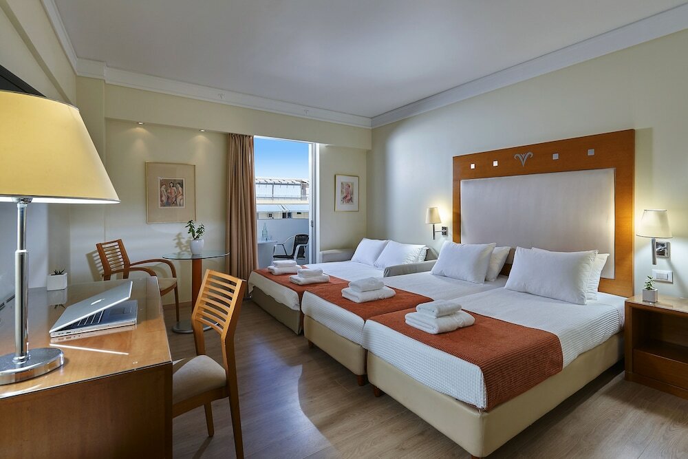 Atrion Hotel - 2
