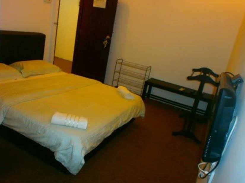 Фото Hotel Laman Seri @ Sec. 13