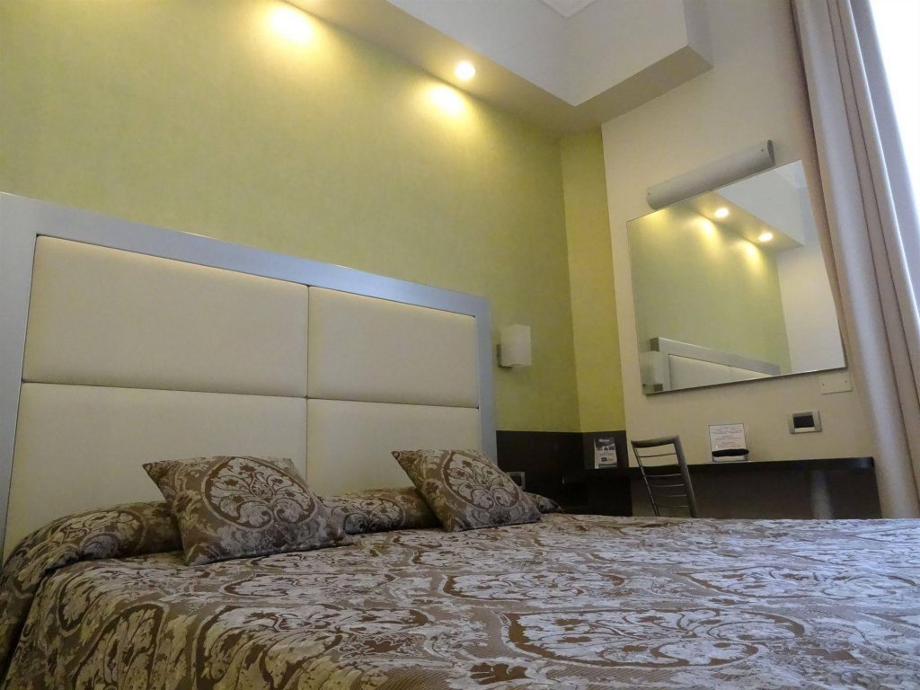 Фото Hotel Piacenza