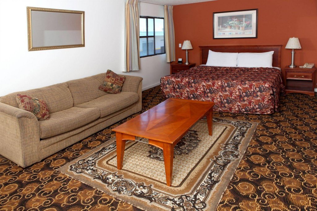 Фото Granada Inn