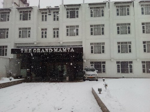 Гостиница Hotel The Grand Mamta в Сринагаре