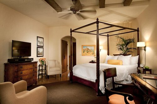 Внешний вид отеля Palihouse Santa Barbara в Санта-Барбаре, фото 4