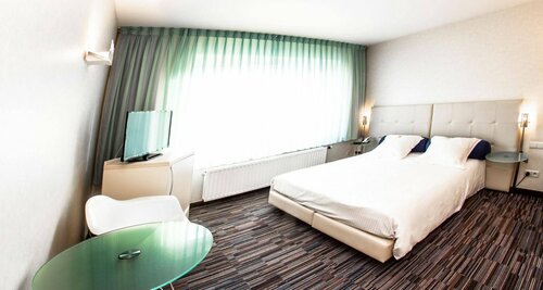 Внешний вид отеля Hotel Helios в Бланкенберге, фото 1