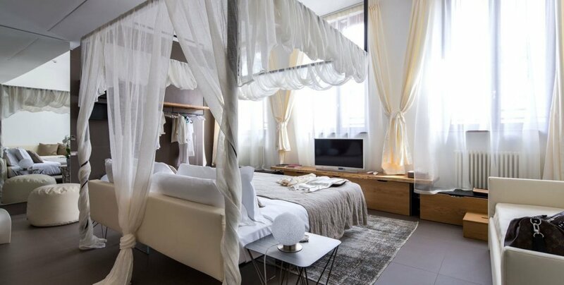 Гостиница Mercatovecchio Luxury Suites