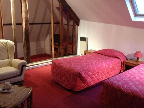 Гостиница Hôtel Les Paturelles в Авене-сюр-Эльпе