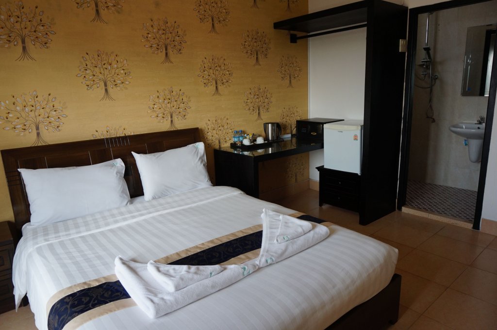 Фото Sokdee City Hotel