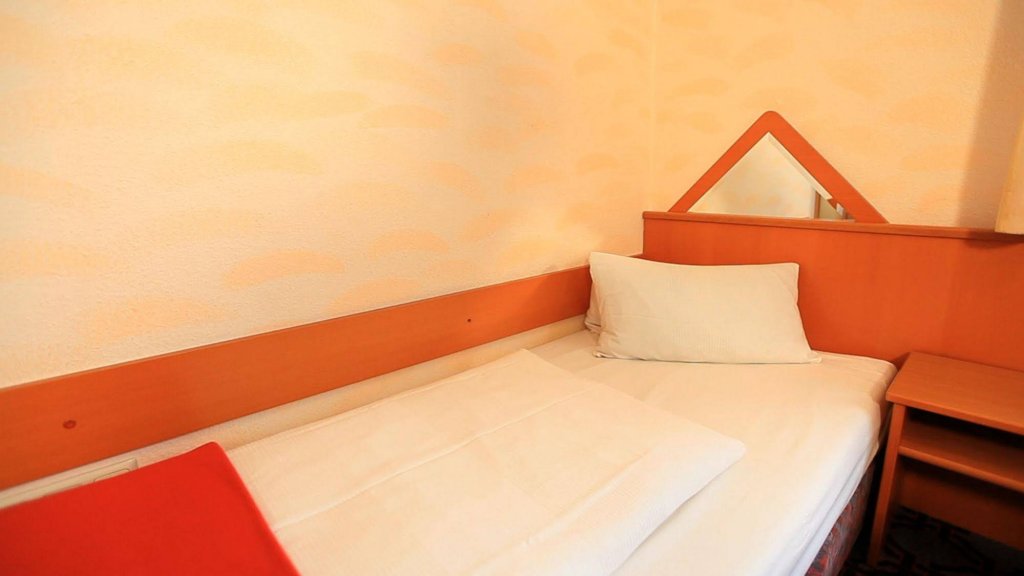 Фото Adesso Hotel Göttingen