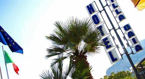 Гостиница Villa Gaia Hotel в Чефалу