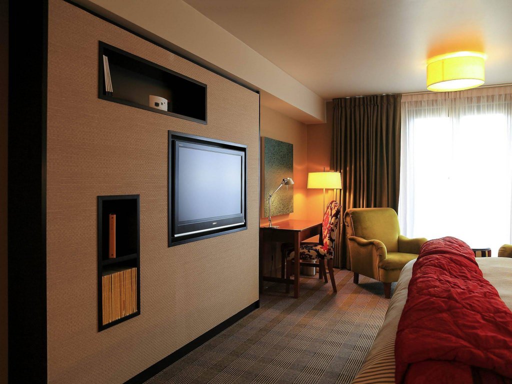 Фото Hotel St. Moritz Queenstown