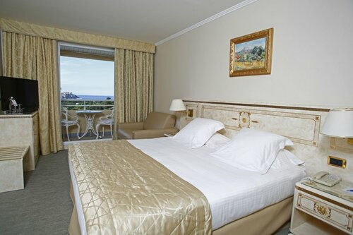 Гостиница Hotel Corsica в Кальви
