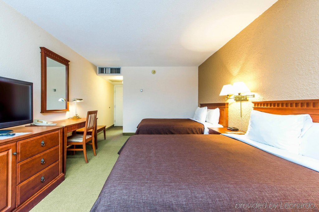 Фото Hotel Universel Montreal