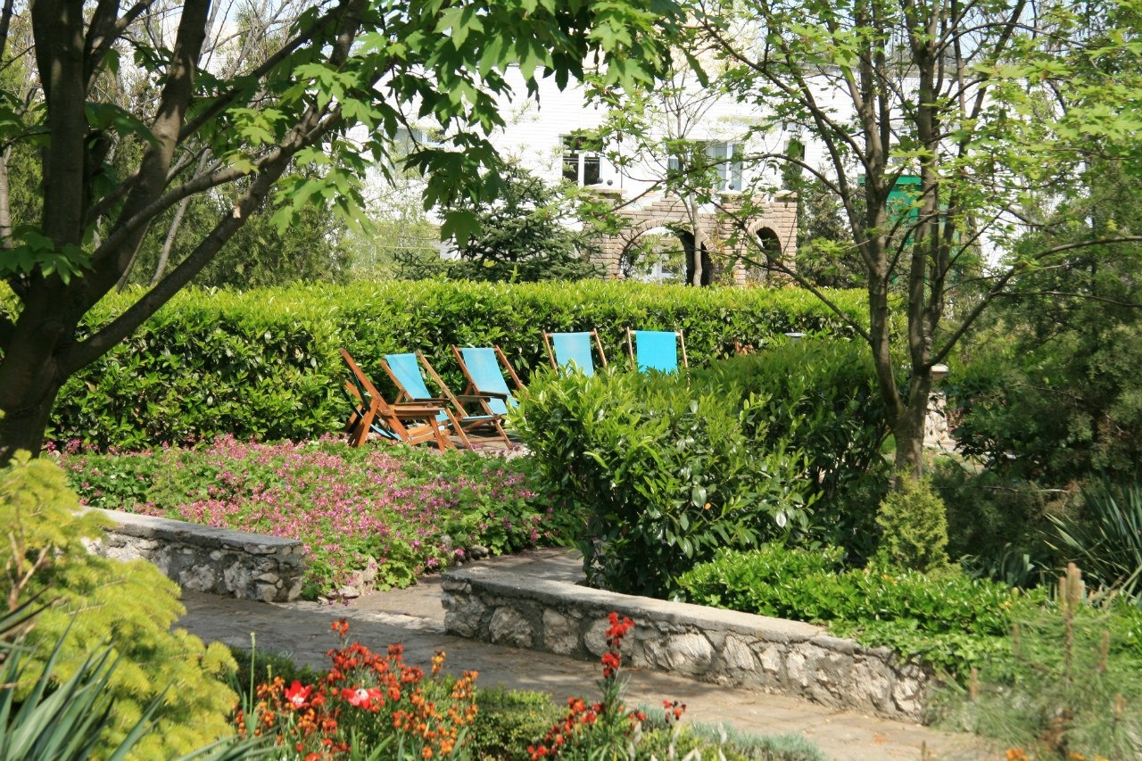 Фото отеля 2