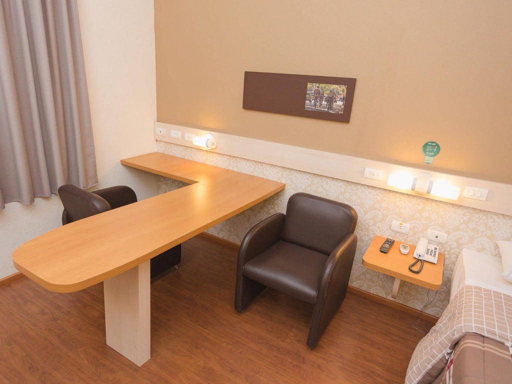 Фото Hotel 10 Curitiba