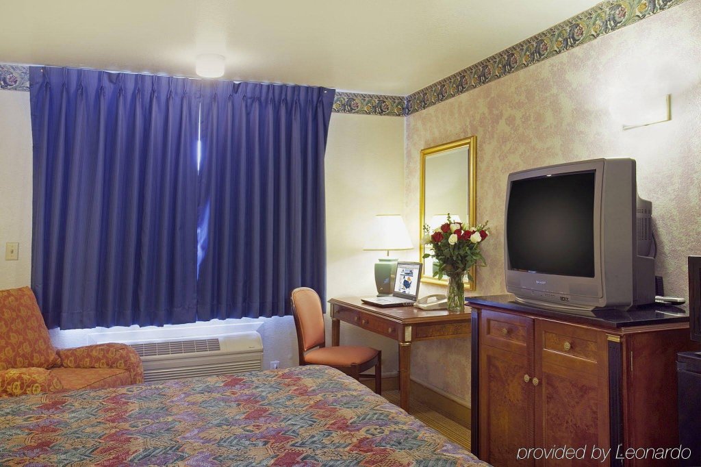 Фото Americas Best Value Inn Richmond San Francisco