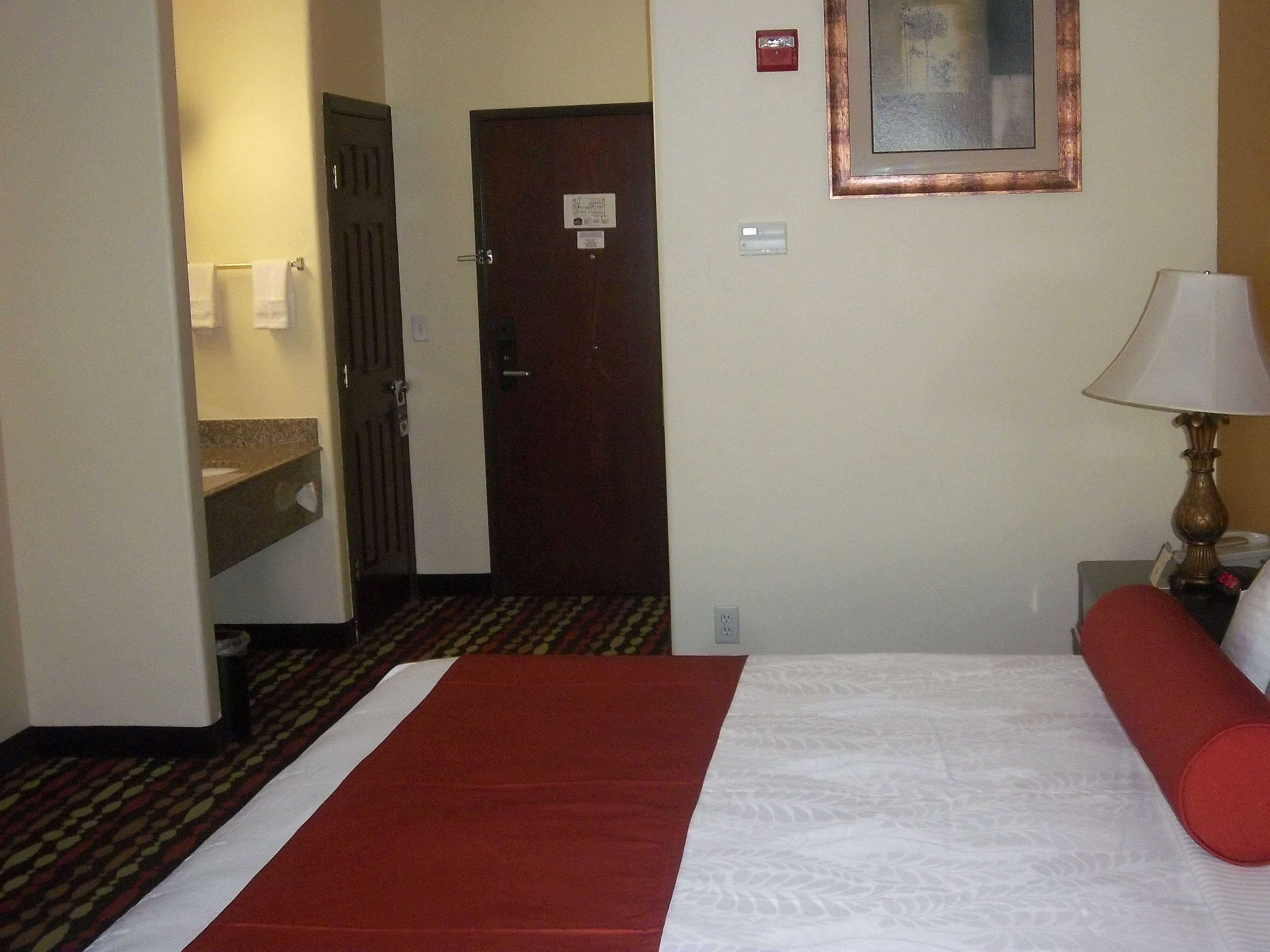 Фото Best Western Greentree Inn & Suites