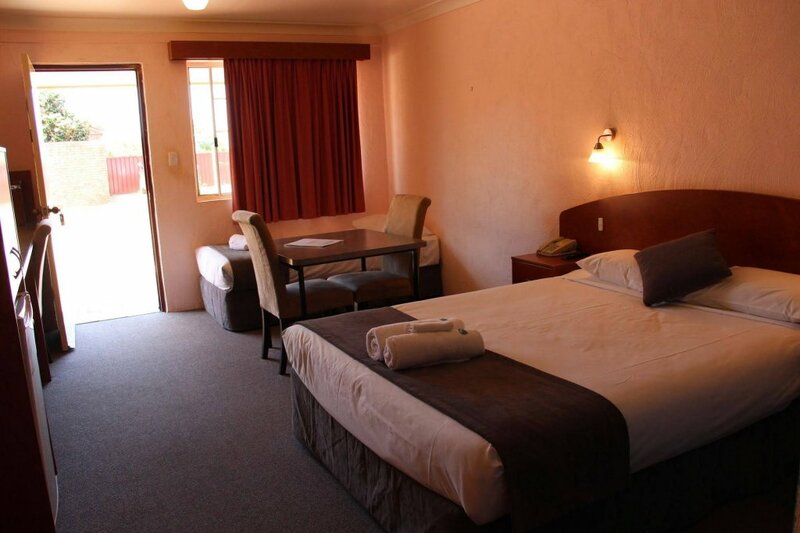 Гостиница Childers Gateway Motor Inn