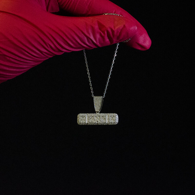 Больше не работает Студия Ювелирной Порнографии Jewelry Porn  