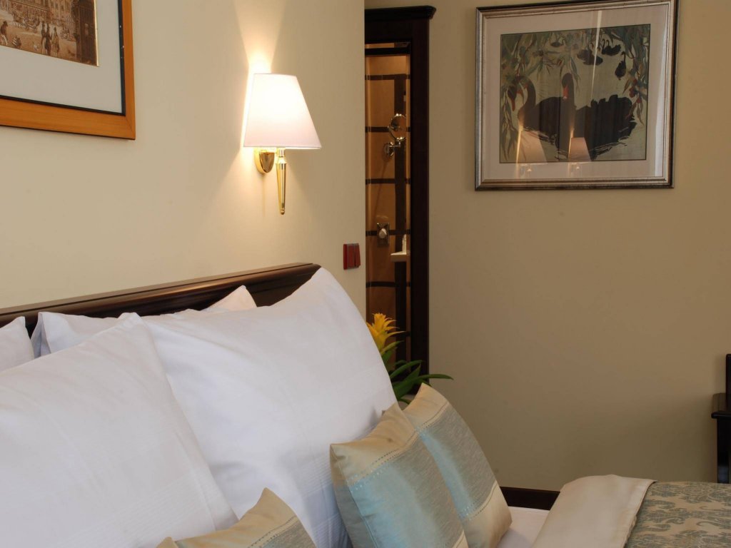 Фото Ea Hotel Downtown