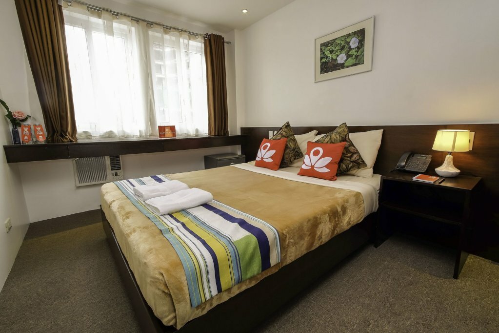 Hotel Zen Rooms Makati Amorsolo, Earth, photo