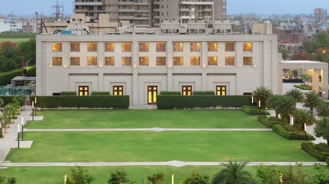 Фото DoubleTree by Hilton Hotel Agra