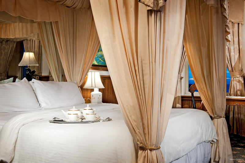 Фото Dorymans Oceanfront Inn