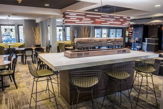 Фото Courtyard by Marriott Norwich