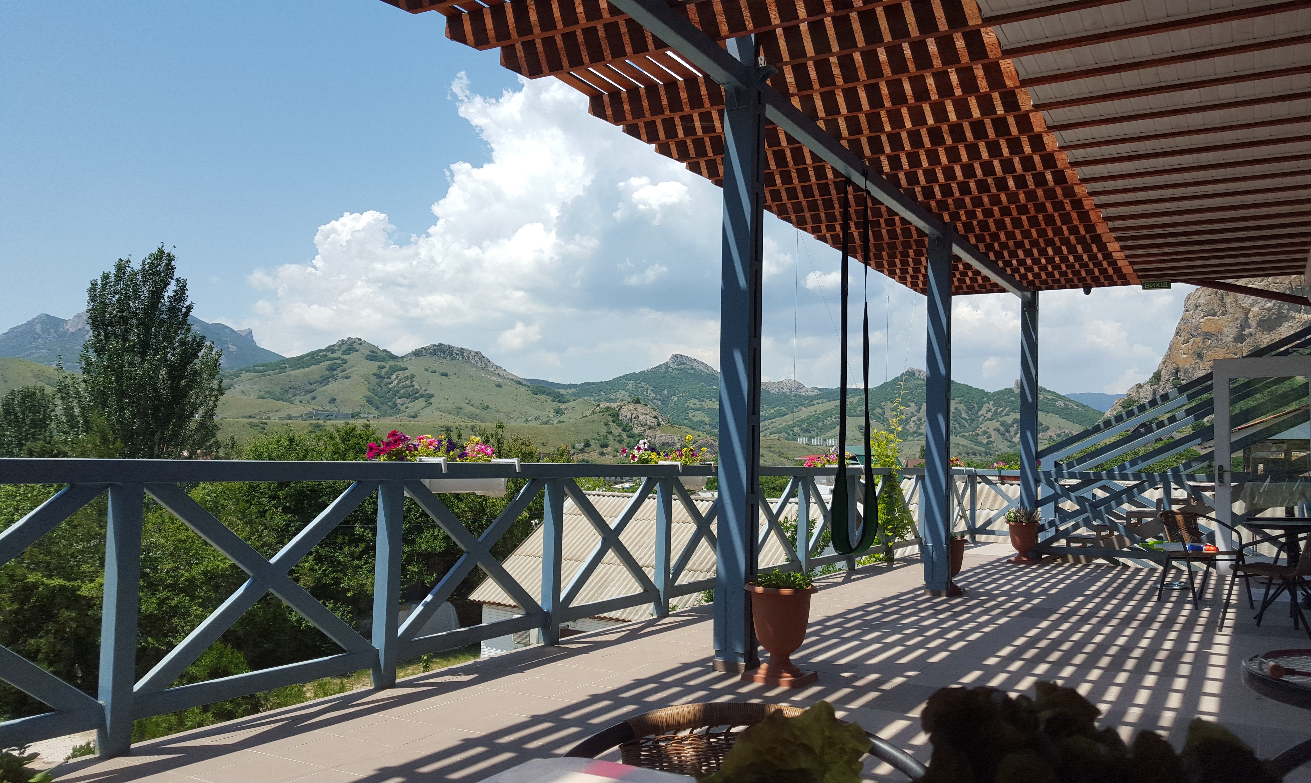 Фото отеля 2