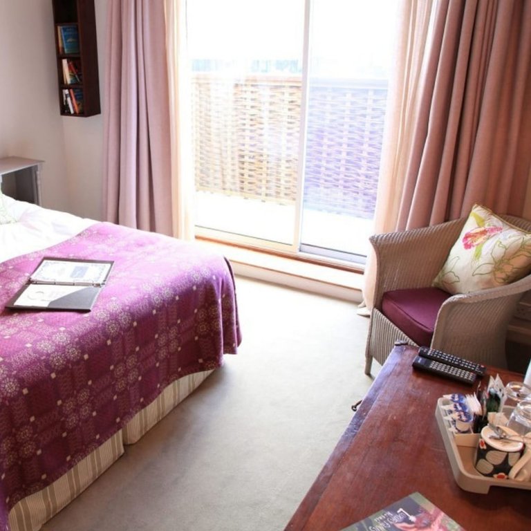 Фото Moonfleet Manor