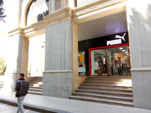 Puma store rome sale