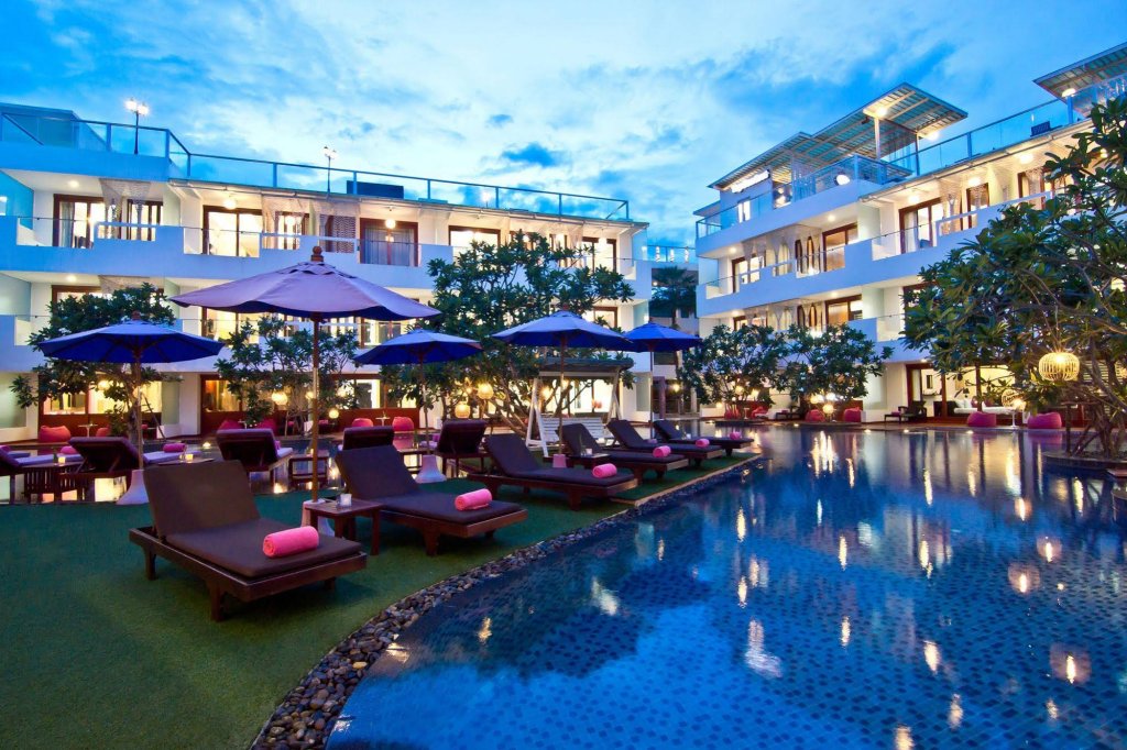 Фото отеля 1