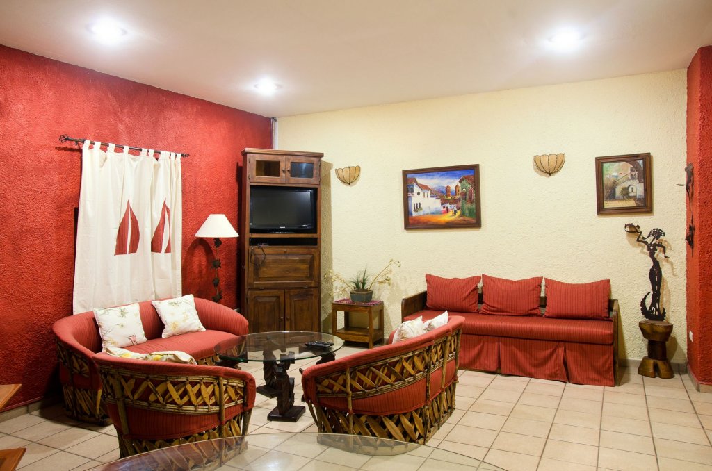 Фото Hotel Bosque Caribe, 5th AV Zone