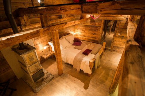 Гостиница Les Mazots de la Source & SPA