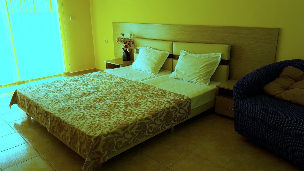 Фото Hotel Crystal