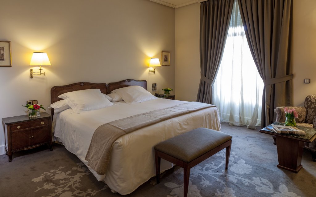 Фото Wellington Hotel & SPA Madrid