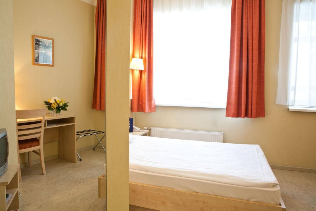 Фото Kolonna Hotel Rēzekne