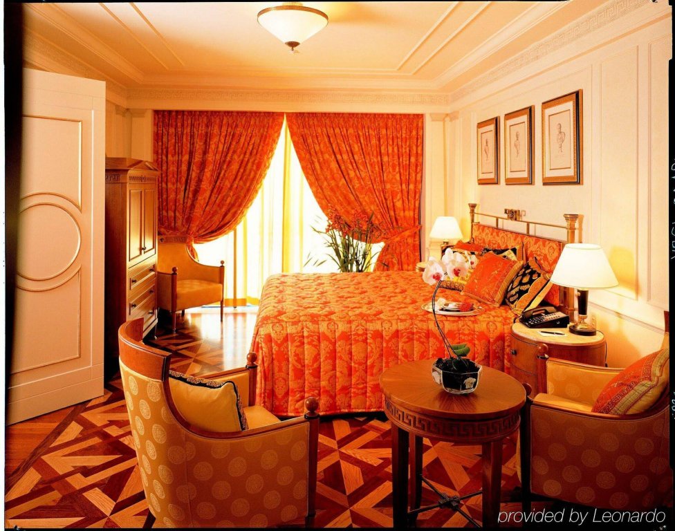 Фото Imperial Hotel Gold Coast