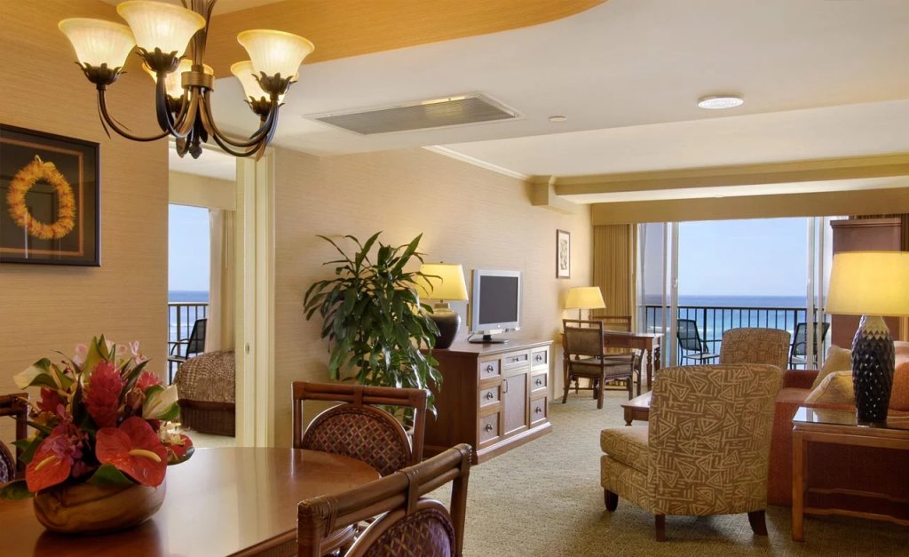 Фото Outrigger Waikiki Beach Resort