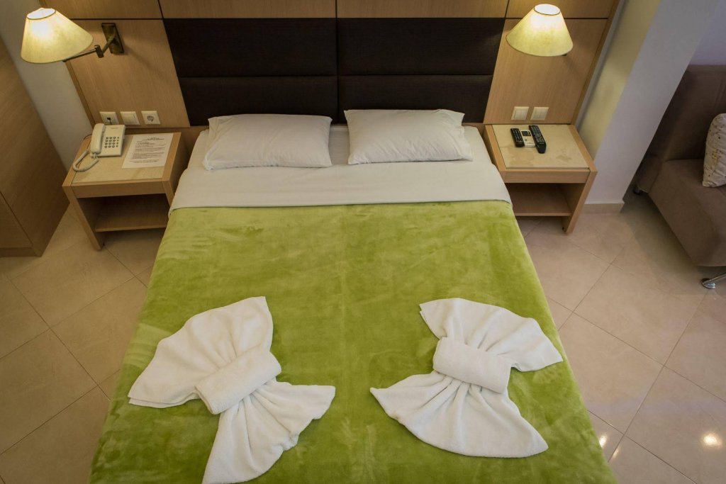 Фото Perla Hotel Halkidiki