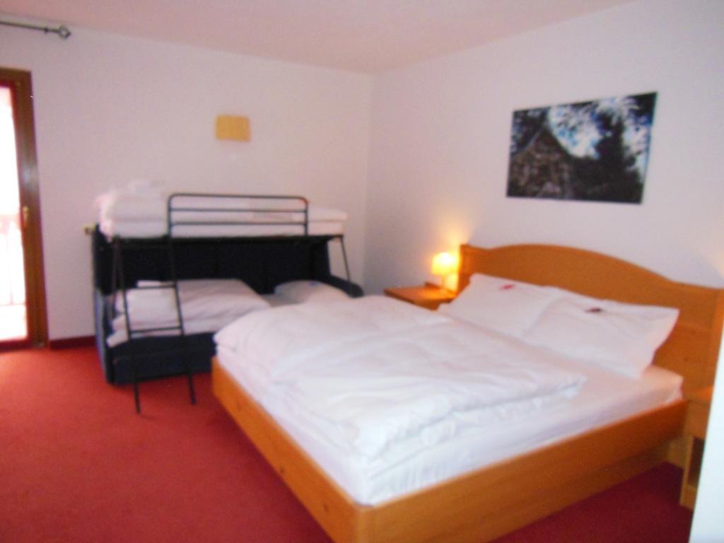 Фото Hotel Grizzly