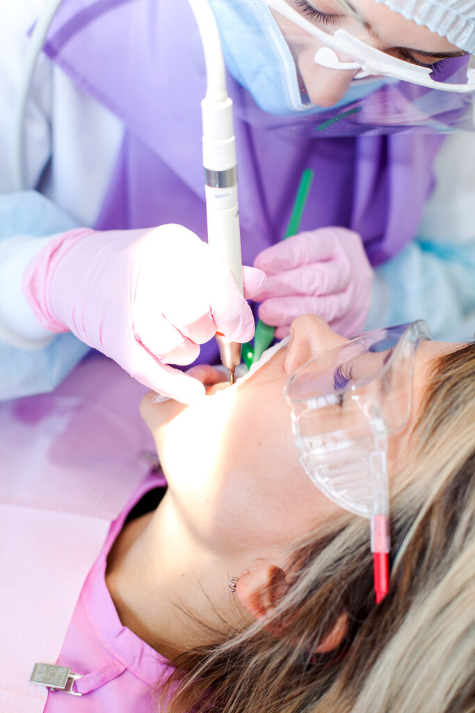 عيادات الأسنان Ceter Stomatologii Astreya ، كراسنويارسك، صورة