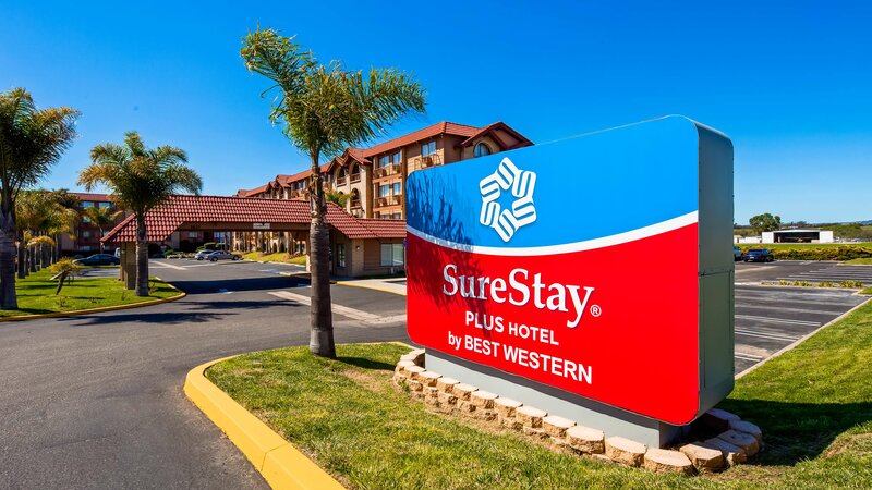 Гостиница SureStay Plus Hotel by Best Western Lompoc