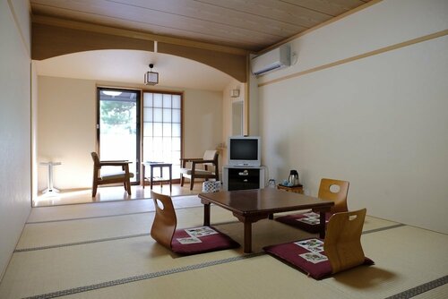 Гостиница Hiyoshi Forest Resort Yama-no-Ie